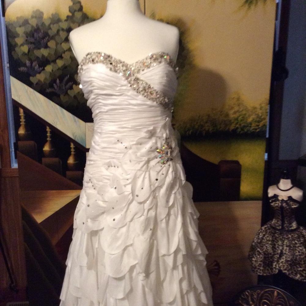 Formal/Wedding Dress by Fiesta